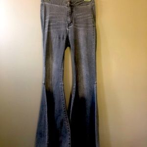 FP Just Float on Flare in grey.